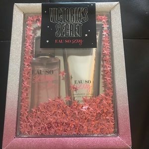 Victori’s Secret “Eau So Sexy” Gift Set